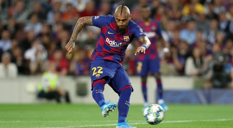 Éric Abidal por renovación de Arturo Vidal: “La decisión la tendrá él”