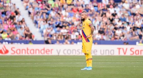 FC Barcelona analiza desprenderse de Arturo Vidal para hacer caja