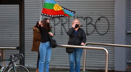 Se registran manifestaciones e incidentes en Plaza Baquedano