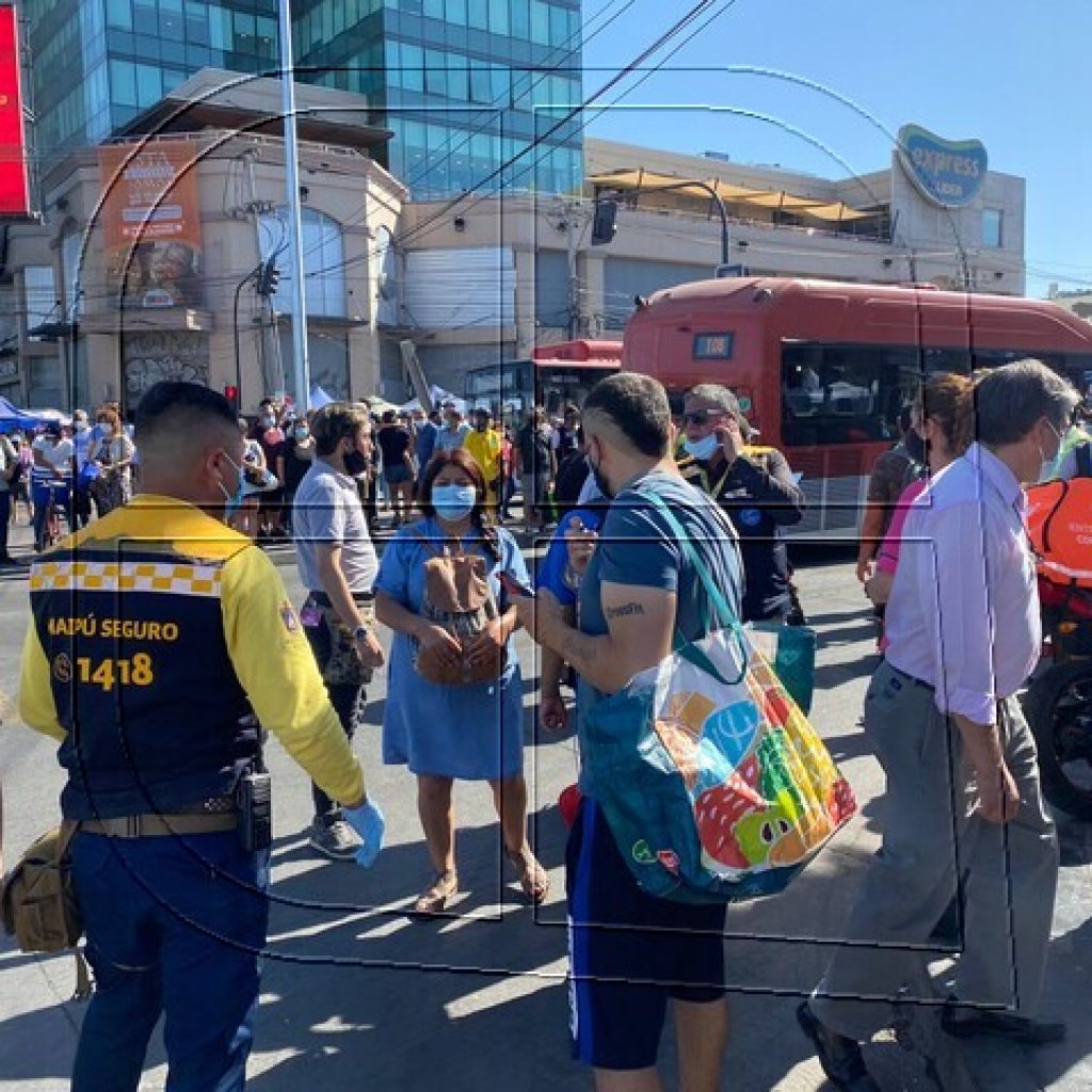 Al menos 4 heridos y un muerto dejó balacera en la Plaza de Maipú