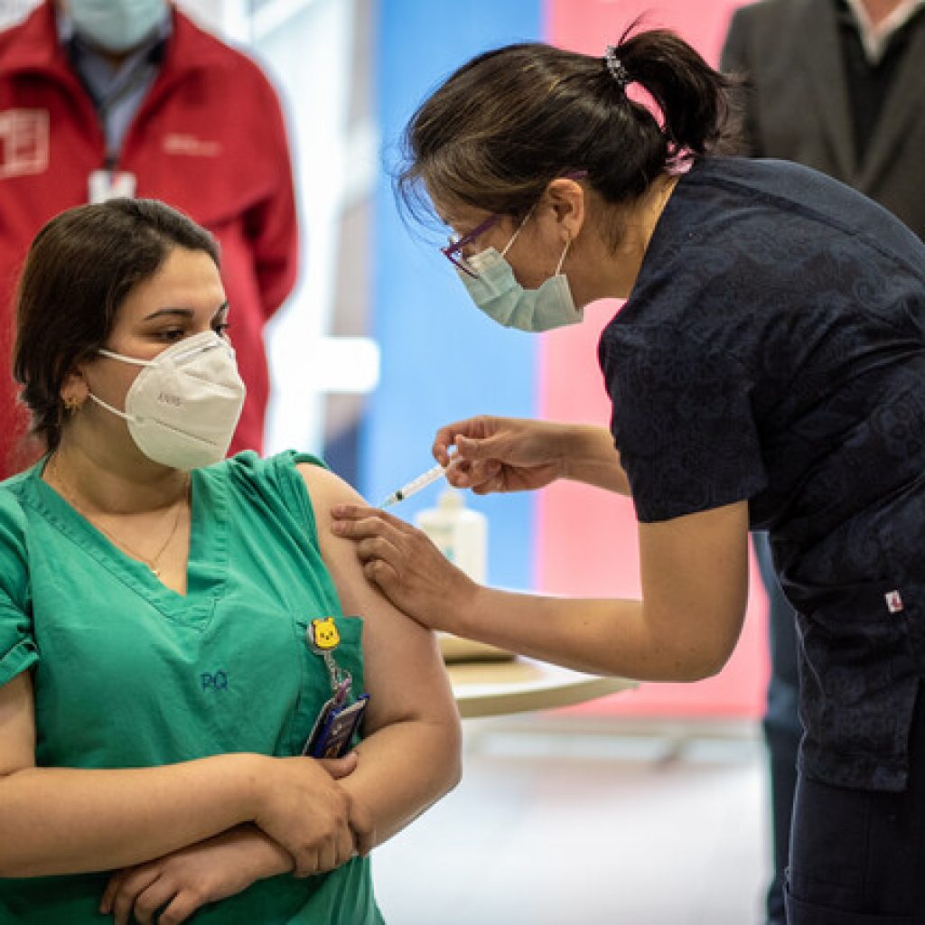 Paris informó que más de 5 mil personas se han vacunado contra el Covid-19