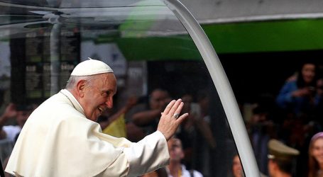 El Papa pide superar “nacionalismos cerrados” para asegurar acceso a vacunas