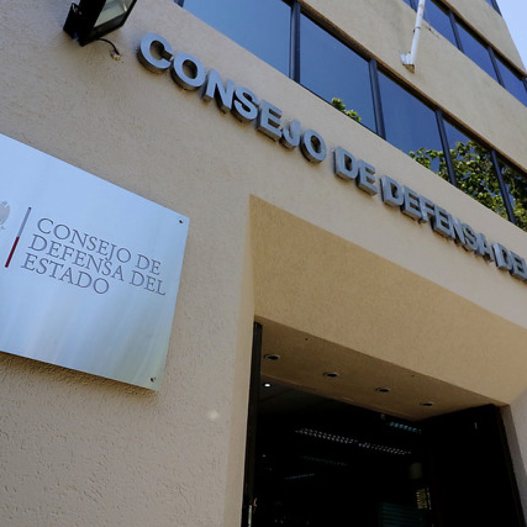 CDE amplía querella contra funcionarios de Gendarmería por fraude al fisco