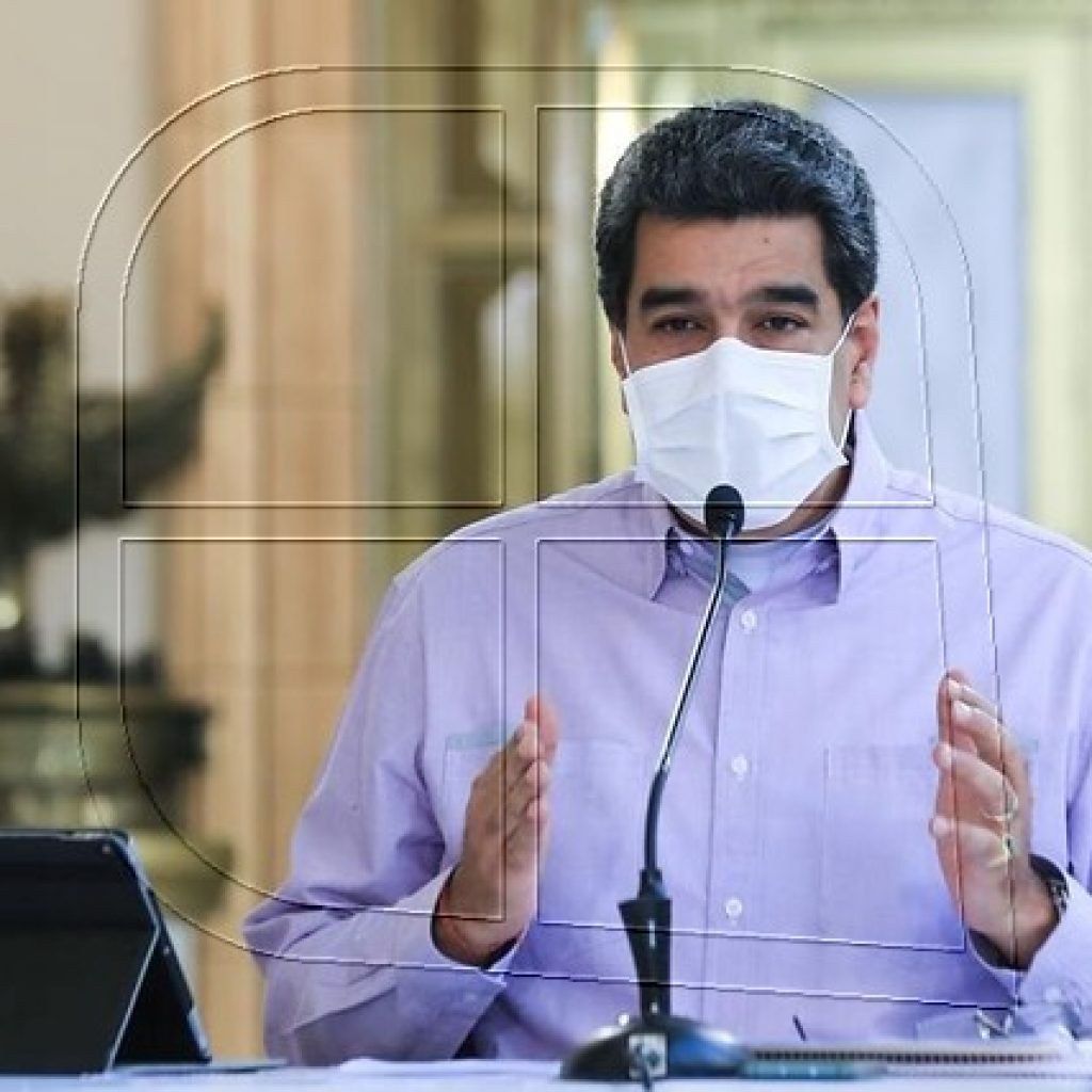 Maduro aprueba un "esquema de pago de petróleo por vacunas" contra el COVID-19