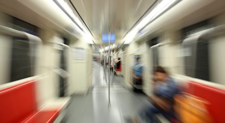 Metro de Santiago informó de servicio parcial en la Línea 4