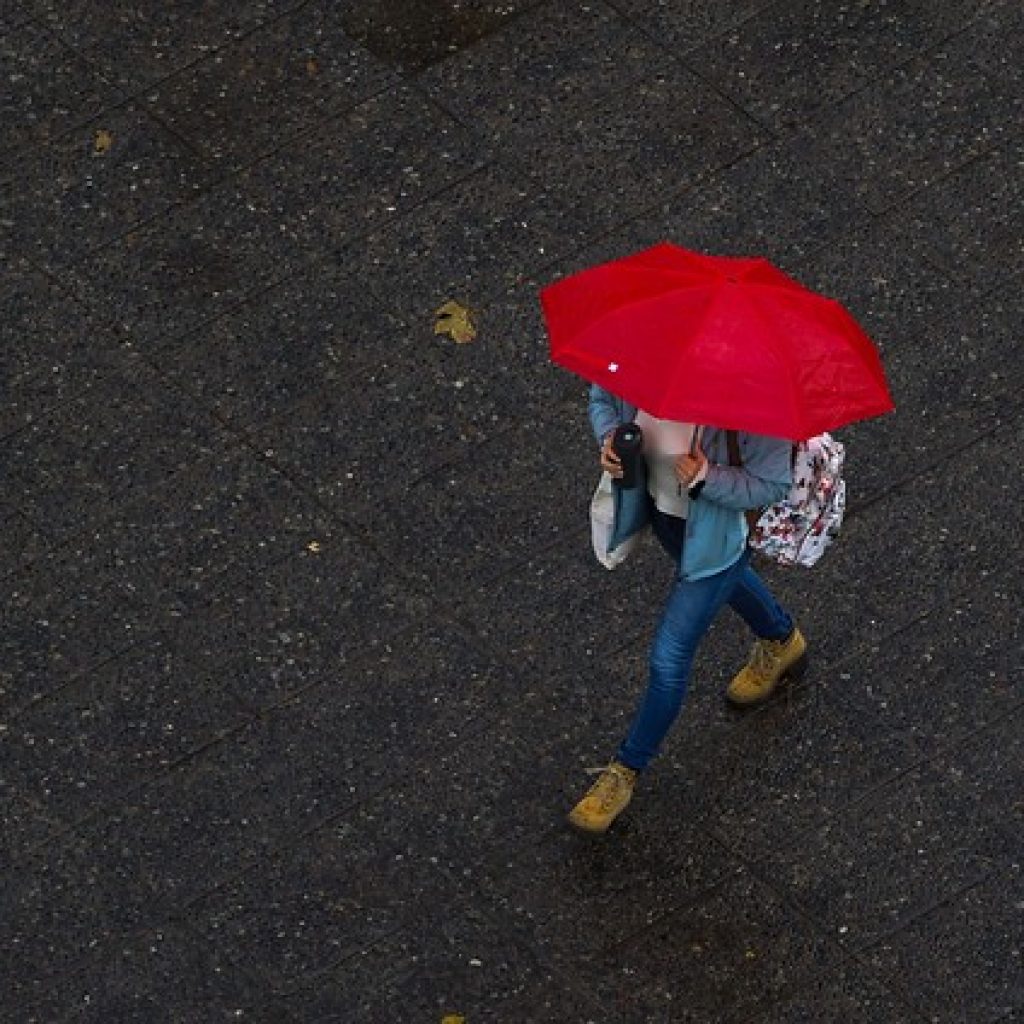 Declaran Alerta Temprana Preventiva en 10 comunas por tormentas eléctricas