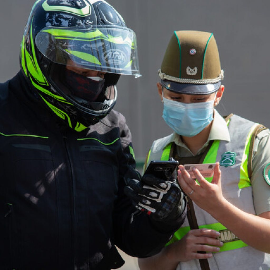 Carabineros informó que 712 personas fueron detenidas en la última jornada