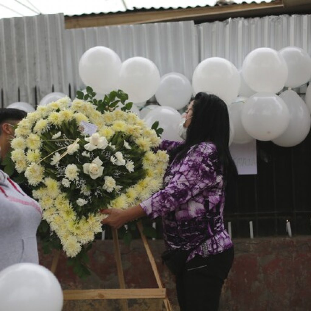 Vecinos realizaron velatón por hermanos asesinados en El Bosque