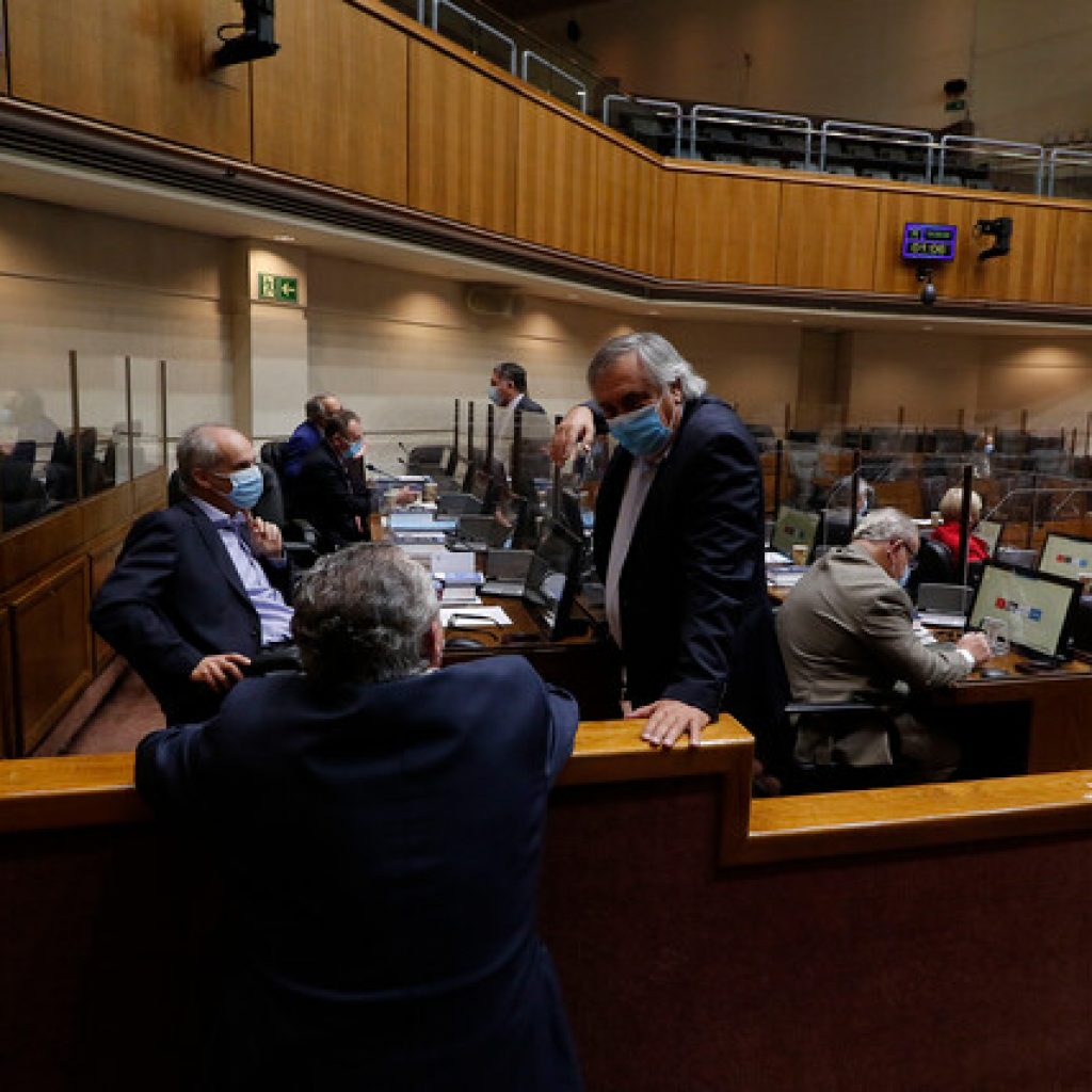 Norma que pone tope a las tarifas de exámenes será votada en Sala del Senado