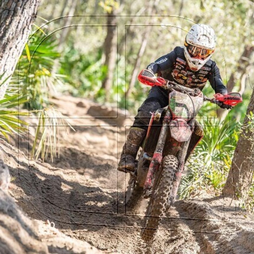 Ruy Barbosa ganó su primer podio en el Mundial 2021 de Moto Enduro FIM