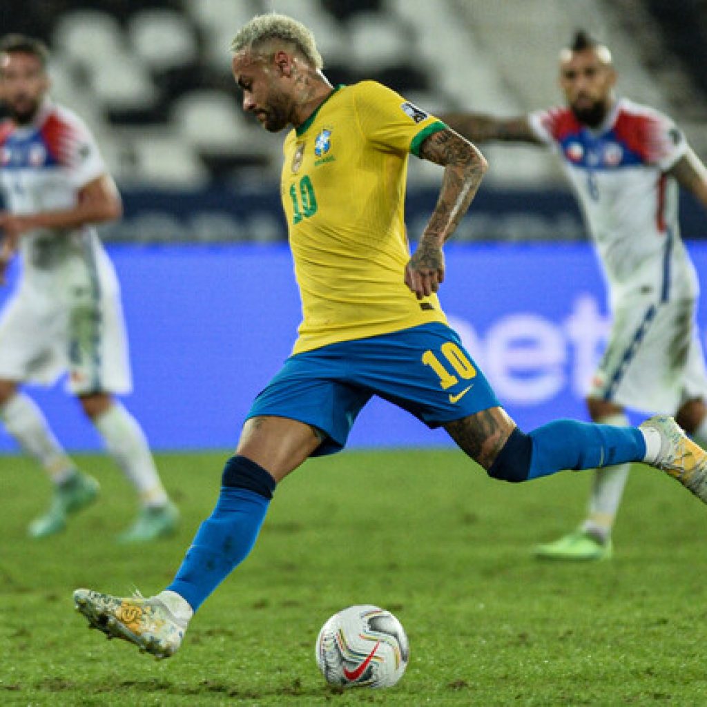 Mauricio Isla integra el equipo ideal de la Copa América 2021