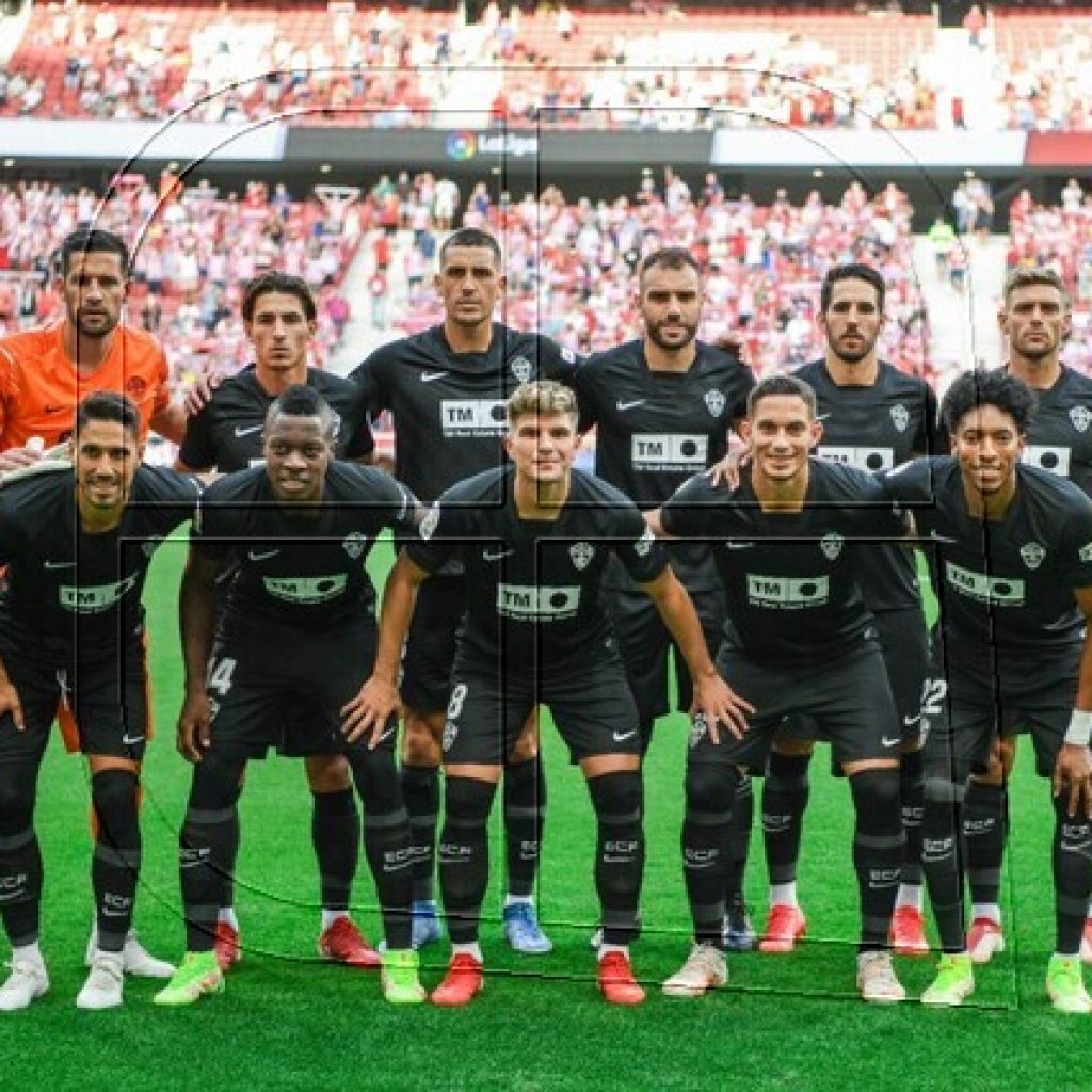 Enzo Roco disputó todo el partido en caída de Elche ante Atlético de Madrid