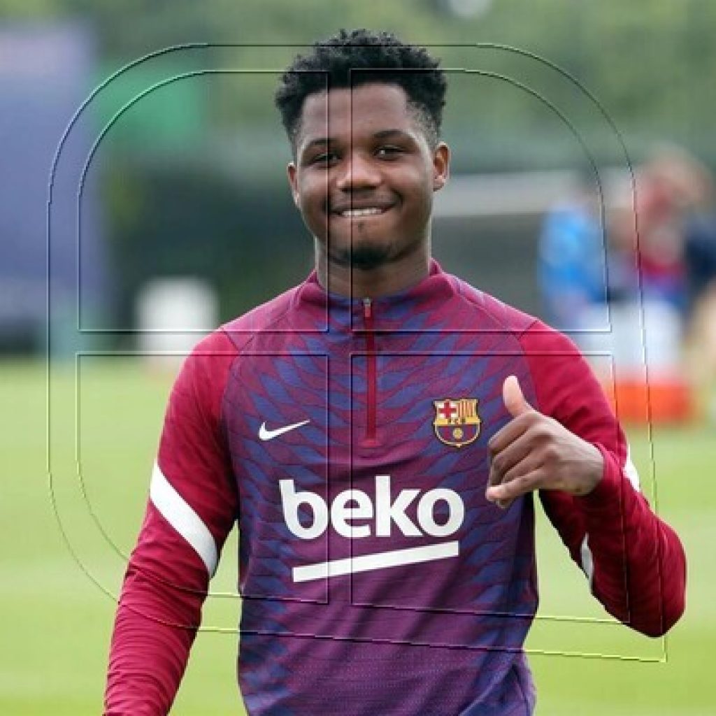 Ansu Fati regresó parcialmente a los entrenamientos del Barcelona