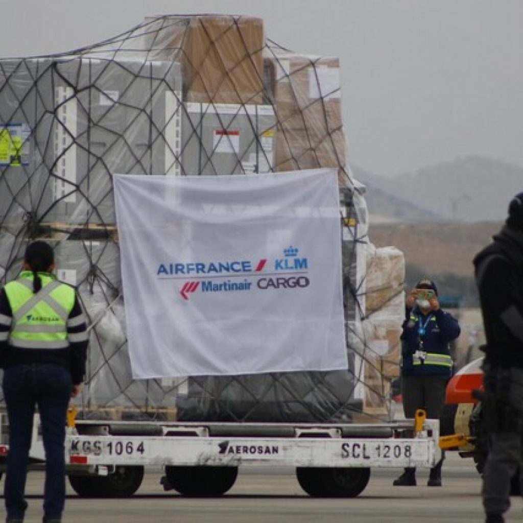 Llegan a Chile dos nuevos cargamentos de vacunas contra el Covid-19