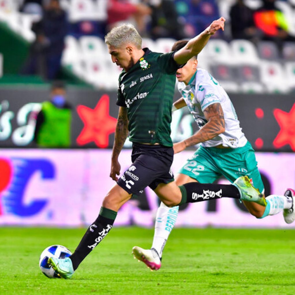 Diego Valdés fue titular en eliminación de Santos Laguna en la Leagues Cup