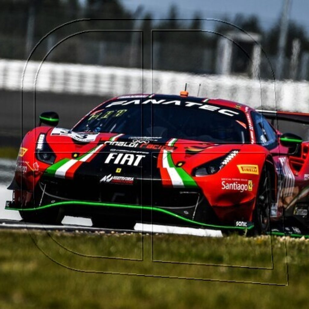 Benjamín Hites debuta en el GT Open con el 3er mejor tiempo en Práctica 1