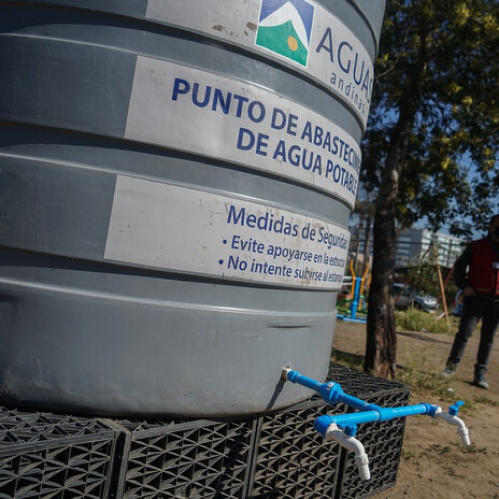 Delegado presidencial RM supervisa trabajos preventivos en Acueducto El Carmen