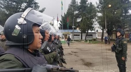 Cocaleros hacen retroceder a la Policía boliviana y recuperan una sede en La Paz