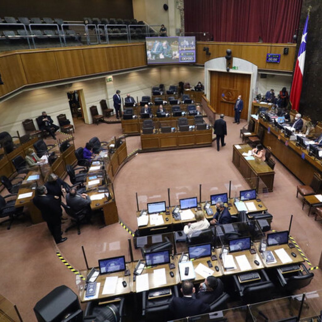 Llega al Senado proyecto que sanciona a conductores que lesionen a ciclistas