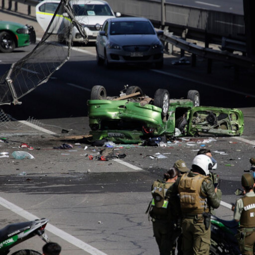 Pudahuel: Un muerto dejó caída de vehículo desde un puente a la Ruta 68