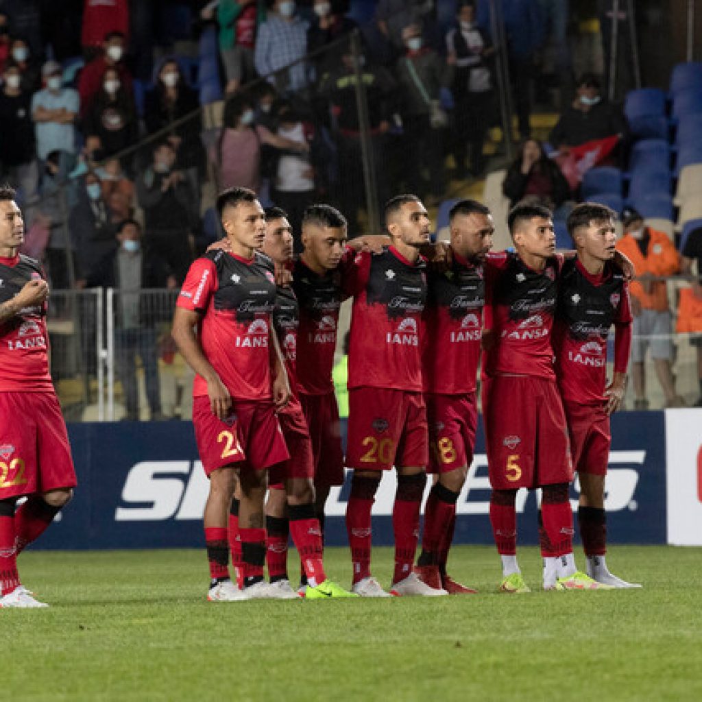 Jugadores de Ñublense estarían molestos con Roberto Gutiérrez