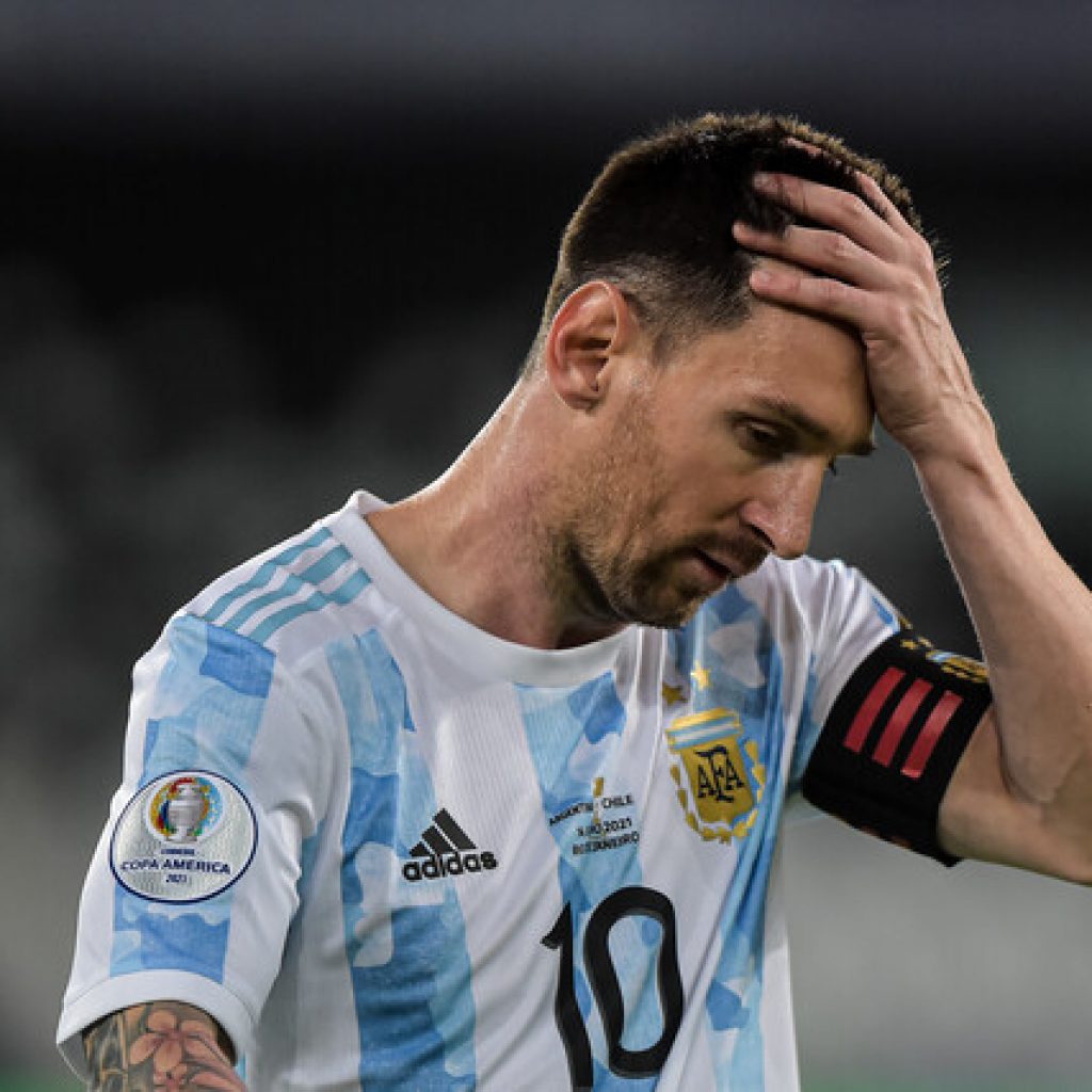 El argentino Lionel Messi dio positivo a Covid-19