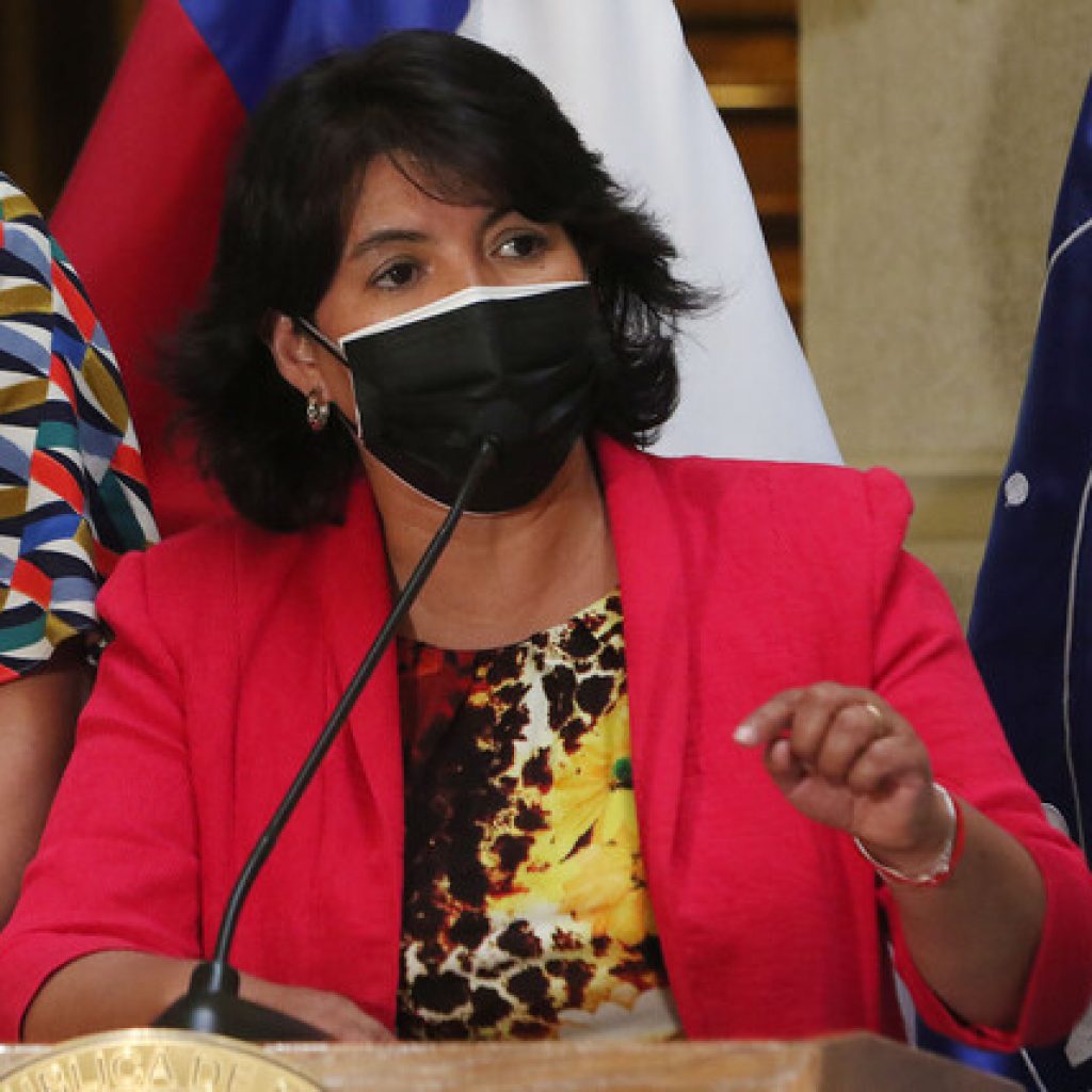 Senadora Yasna Provoste sufrió accidente automovilístico en Vallenar