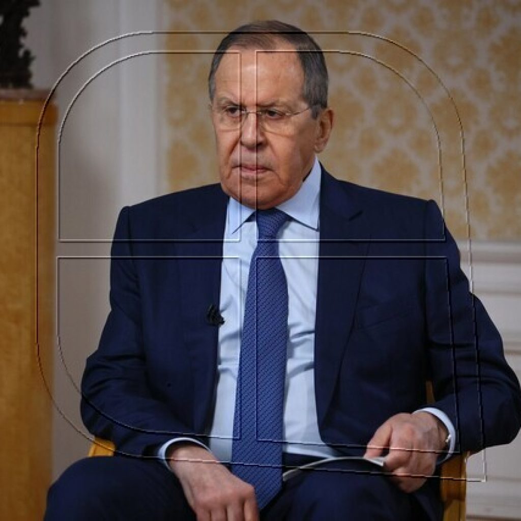 Lavrov viajará el viernes a París para preparar la cumbre entre Putin y Biden