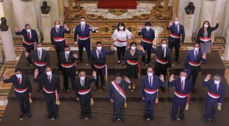 Congresistas de Perú respaldan al gabinete del primer ministro Aníbal Torres