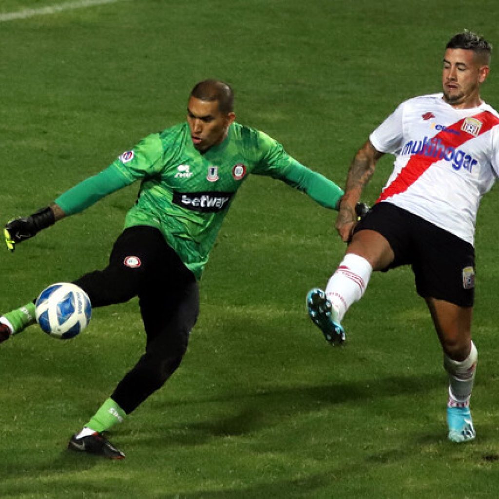 Unión La Calera y Curicó Unido no pasaron del cero en el Estadio Sausalito